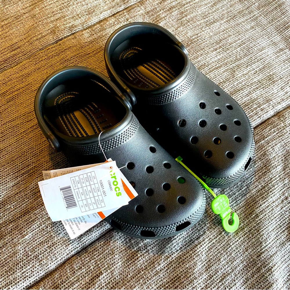 NEW Black Crocs Women’s size 8